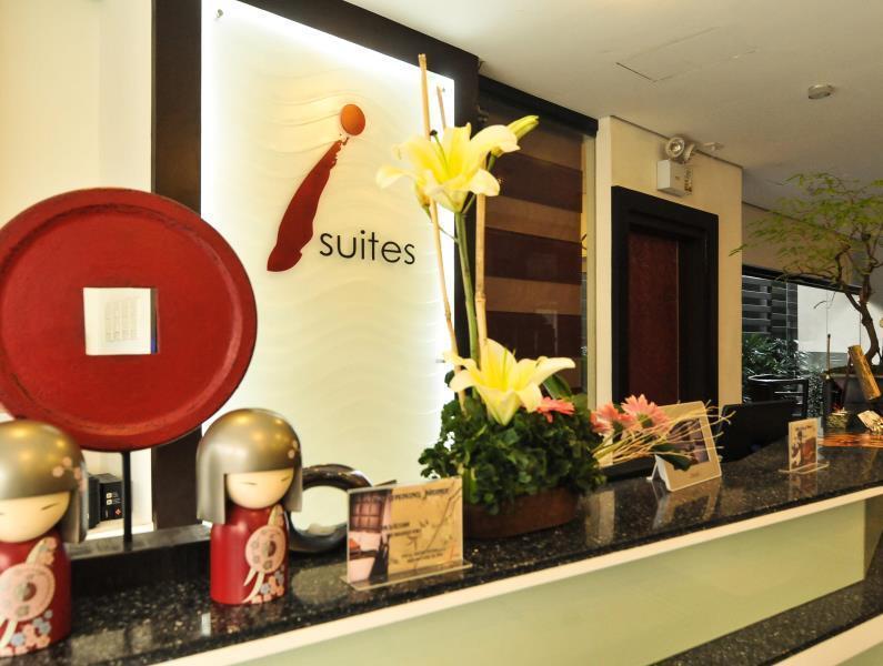 Isuites Hotel Quezon City Extérieur photo